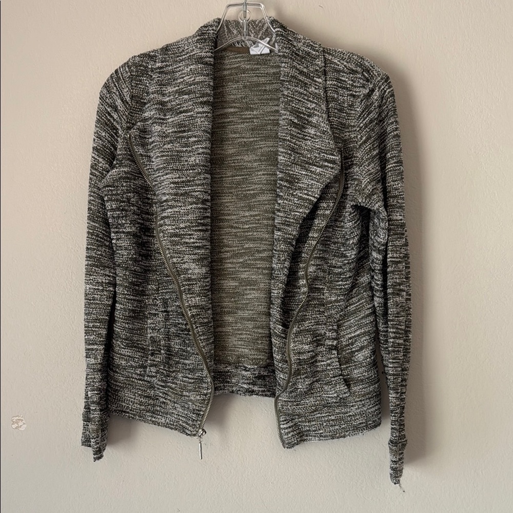 New York & Company Women's Gray and White Knit Cardigan with Zipper